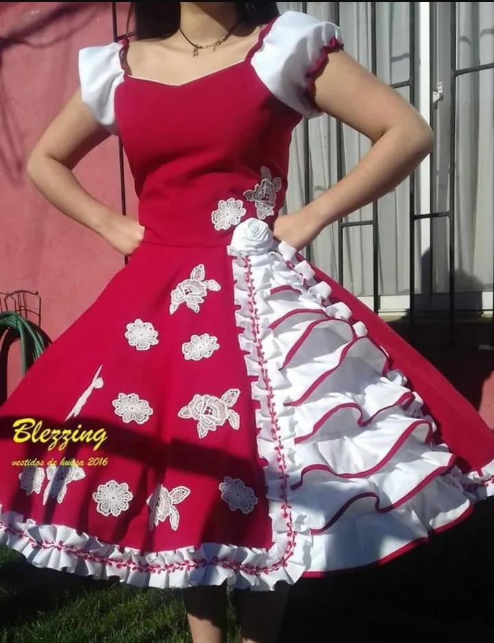 Dress CH003: digital sewing pattern for girls — gala dress with puffed sleeves and ruffles — Moldey